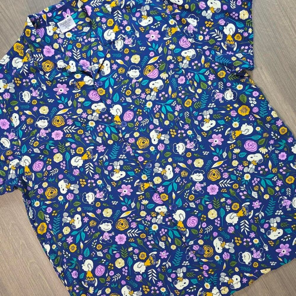 Peanuts Snoopy Charlie Brown Floral Rayon Button Up Shirt XL